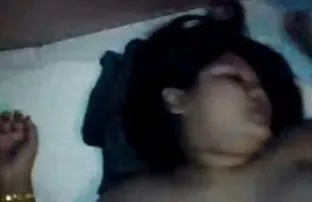 XXX இரண்டு உறுப்பினர்களில் கிராம அழகு