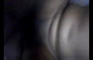 XXX பாசமுள்ள கைப்பிடிகளுடன் வீட்டில் தயாரிக்கப்பட்ட சுயஇன்பம்