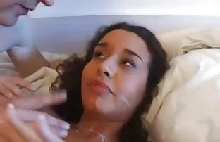 XXX மம்மி தன் மகனை ஒரு தனியா கொண்டு எழுப்பினாள்