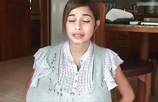 XXX இரண்டு அழகான ஓரின சேர்க்கையாளர்கள் இயற்கையில் ஃபக்