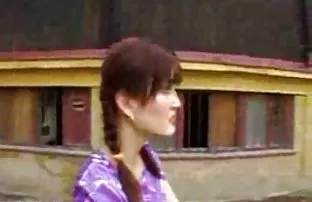 XXX இளம் மனைவியை விட தெரு பொன்னிறம் சிறந்தது