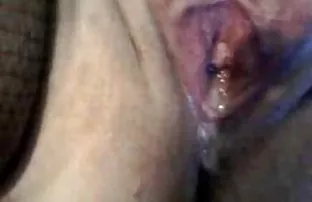 XXX தந்தை ஒரு இளம் மகளை மோசமாகப் பயன்படுத்திக் கொண்டார்