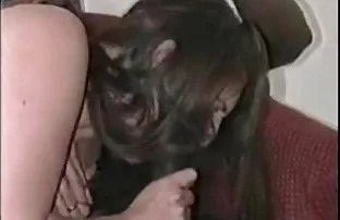 XXX ஒரு இளம் பெண்ணுடன் கடினமான ஹெண்டாய் ஃபக்