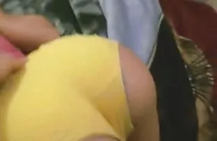 XXX பாட்டி பேரக்குழந்தைகளின் பாலினத்தில் சேர்ந்தார்