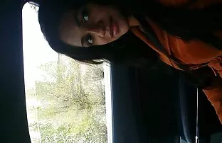 XXX அவரது வீட்டில் ஒரு பக்கத்து மகளை ஃபக்ஸ்