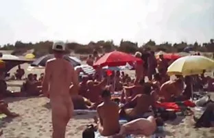 XXX குளியலறையில் சிறிய சுயஇன்பம்