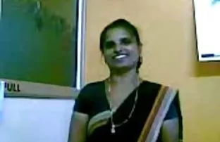 XXX அழகான டீன் பெரிய டிக்ஸை விரும்புகிறார்